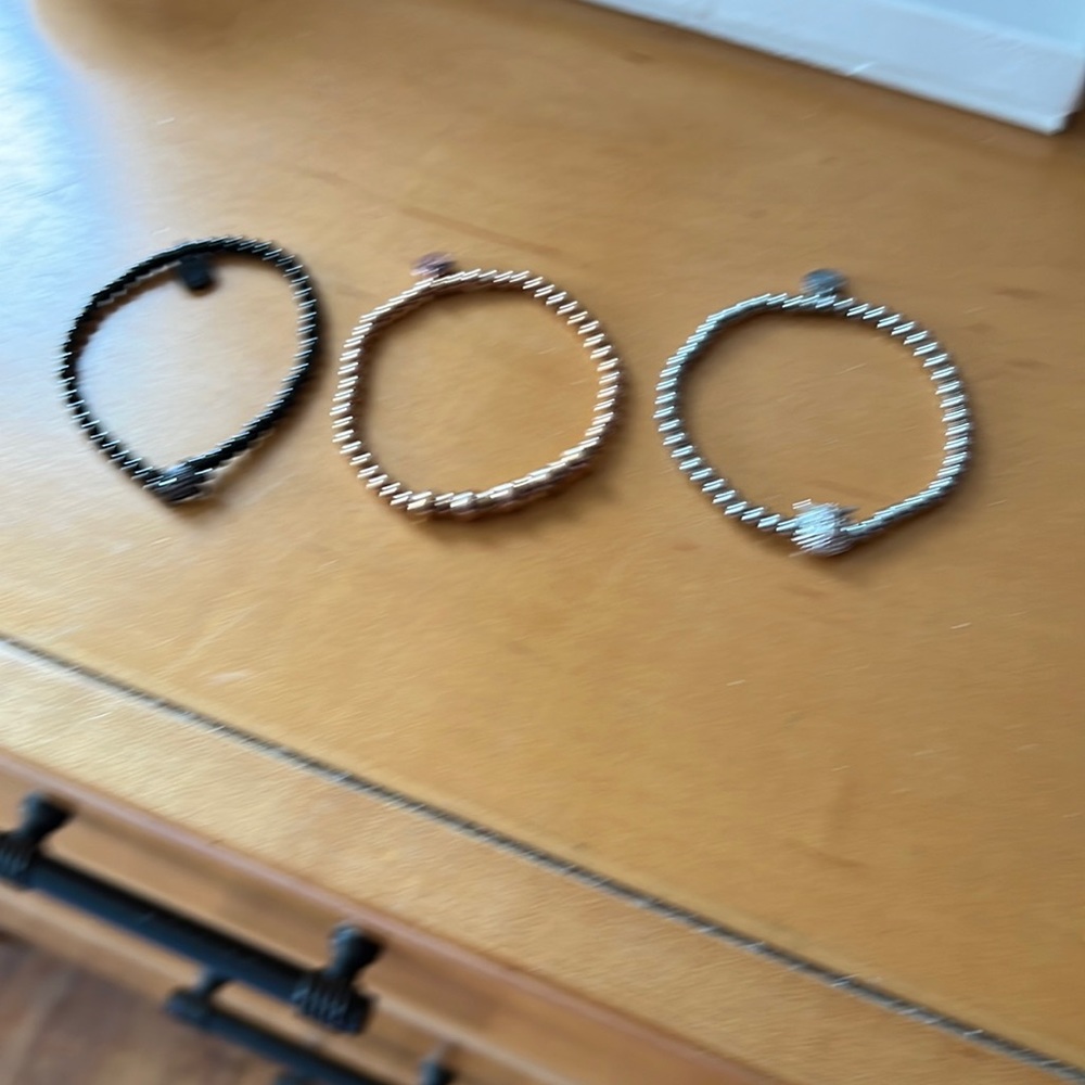 Set of 3 stretch bracelets